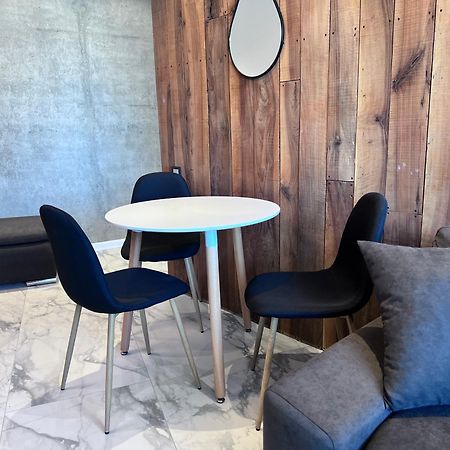 Apartment In Axis Towers, Tbilisi Business Center Eksteriør bilde